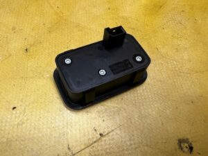 PRZYCISK PRZEŁĄCZNIK OTWIERANIA KLAPY TYŁ BAGAŻNIKA MERCEDES GL X166
