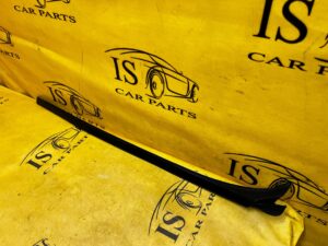 LISTWA SZYBY CZOŁOWEJ PRZÓD PRAWY MERCEDES GLS X166