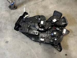 KOMPLETNA NAGRZEWNICA DMUCHAWA KLIMATYZACJI TYŁ FORD EXPLORER VI MK6