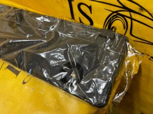 PODSTAWA RAMKA TABLICY REJESTRACYJNEJ PRZÓD FORD EXPLORER VI MK6 NOWA OEM