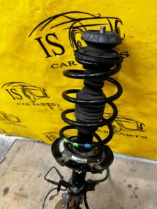 MCPHERSON PRAWY PRZÓD NOGA AMORTYZATOR ZWROTNICA DACIA SANDERO III 3 1.0TCE