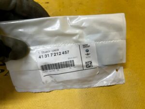 13 X ELEMENT ŚLIZGOWY BŁOTNIKA PRZÓD BMW 6 F06 F12 F13 NOWY OEM