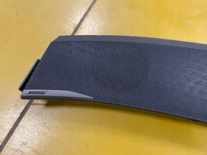 OSŁONA DESKI KONSOLI PODSZYBIE INFINITI Q50 BOSE