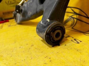 WAHACZ PRZEDNI PRZÓD LEWY KIA SORENTO III 3