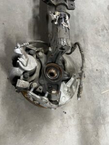 NOGA ZWROTNICA AMORTYZATOR PRZÓD PRAWY PEUGEOT 3008 II 5008 II 1.6 BLUE HDI