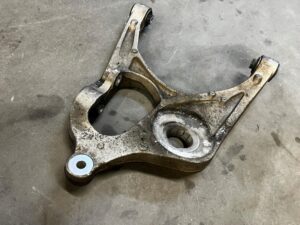 WAHACZ TYŁ TYLNY PRAWY MERCEDES GL X166