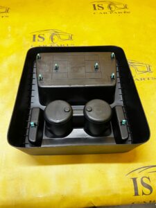 SCHOWEK UCHWYT NA KUBKI CUPHOLDER TYŁ FORD EXPLORER MK6