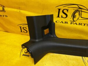 POSZYCIE OSŁONA OBUDOWA SŁUPKA PRZÓD A LEWY FORD BRONCO 21-