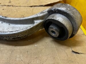 WAHACZ PRZÓD PRZEDNI LEWY PORSCHE MACAN 95B