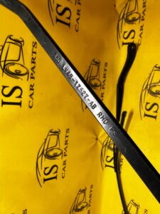 KOMPLET RAMIONA WYCIERACZEK PIÓRA FORD KUGA MK3 UK