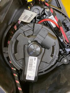 DMUCHANA NAGRZEWNICA KLIMATYZACJA RENAULT ESPACE V