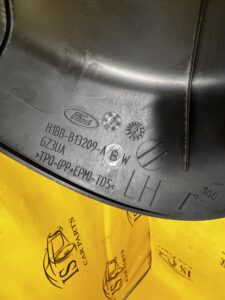 LEWA OSŁONA LISTWA PROGU DRZWI FORD FIESTA MK8 3D