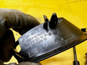 OSŁONA RĄCZKI FOTELA KANAPY TYŁ PRAWY MERCEDES CLS W218 SHOOTING BRAKE