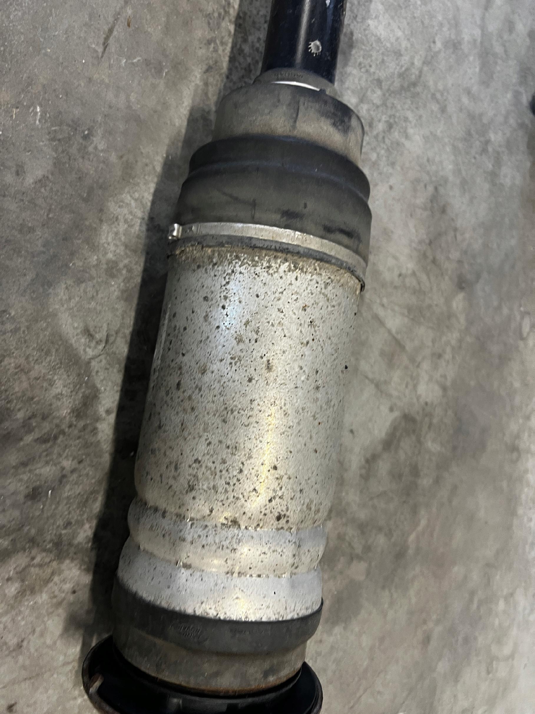 AMORTYZATOR PNEUMATYCZNY PRZÓD PRAWY RANGE ROVER VELAR L560 2.0D