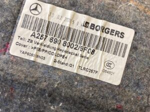 POSZYCIE TAPICERKA KLAPY MERCEDES CLS W257