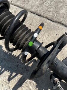 NOGA ZWROTNICA AMORTYZATOR PRZÓD LEWY LEWA RENAULT MEGANE IV