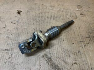 KRZYŻAK DRĄŻEK PRZEGUB ŁĄCZNIK KOLUMNY KIEROWNICZEJ MERCEDES GL X166