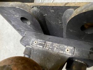 ORYGINALNY HAK HOLOWNICZY BRINK WIĄZKA TOYOTA HILUX VIII