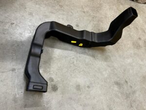 KANAŁ TUNEL PRZEWÓD POWIETRZA LAND ROVER DISCOVERY 5 V L462