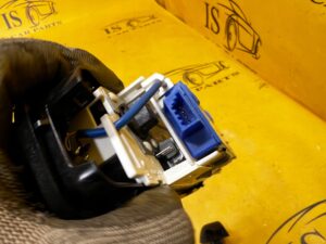 LAMPKA OŚWIETLENIE PODSUFITKI WNĘTRZA KABINY PRZÓD FORD RANGER MK5 V