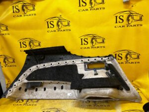 BOCZEK TAPICERKA BAGAŻNIKA LEWY AUDI Q7 4M0