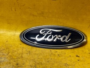 EMBLEMAT ZNACZEK LOGO FORD KUGA MK3 ESCAPE MK4 1.5