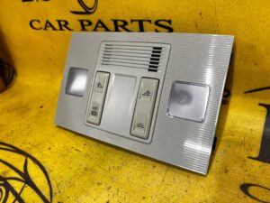 LAMPKA PODSUFITKI OŚWIETLENIE KABINY PRZÓD PRZEDNIA SKODA SCALA VW