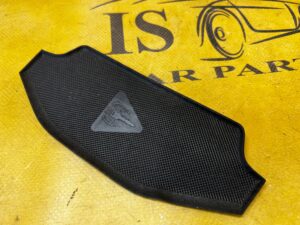 MATA GUMA WKŁADKA SCHOWKA KONSOLI ŚRODKOWEJ FORD FIESTA MK8