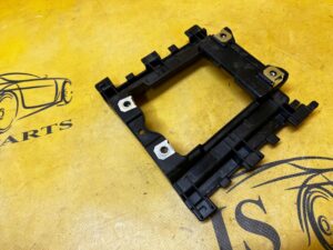 UCHWYT MOCOWANIE RAMKA TUNELU ŚRODKOWEGO PORSCHE MACAN 95B