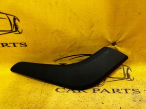 RĄCZKA KLAMKA UCHWYT WEWNĘTRZNY BOCZKU DRZWI PRAWY PRAWA SKODA SCALA