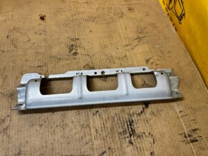 WSPORNIK MOCOWANIE UCHWYT PODUSZKI KOLANOWEJ PRZÓD LEWY MERCEDES GL X166