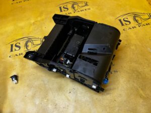 SCHOWEK UCHWYT NA KUBKI CUPHOLDER DREWNO MERCEDES GL X166