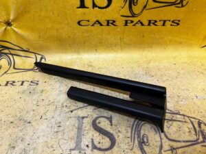 OSŁONA PROWADNICY SZYNY FOTELA PRZÓD PRAWY PORSCHE PANAMERA 970 I LIFT