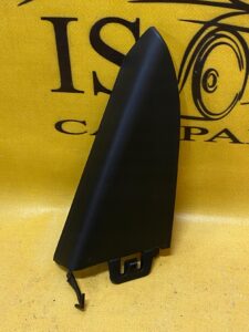 TRÓJKĄT OSŁONA SŁUPKA PRAWA DACIA DUSTER II 17-