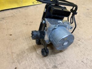 POMPA HAMULCOWA ABS RANGE ROVER EVOQUE II L551