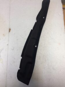 OSŁONA BŁOTNIKA PRAWA AUDI A4 8W0821112