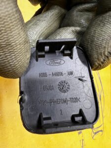 OSŁONA ZAŚLEPKA TUNELU ŚRODKOWEGO FORD FIESTA MK8