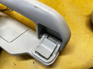 KOMPLET RĄCZKI UCHWYTY SCHOWEK PODSUFITKI PEUGEOT 508 I KOMBI