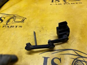 CZUJNIK POZIOMOWANIA ŚWIATEŁ TYŁ MERCEDES GLS X166