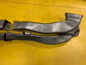 PRAWY GÓRNY TUNEL POWIETRZA PEUGEOT 508 II 19R