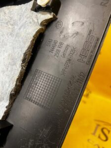 POSZYCIE OSŁONA SŁUPKA ŚRODKOWEGO B PRAWA PRAWY BMW 1 F40