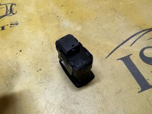 PANEL PRZEŁĄCZNIK SZYBY DRZWI PORSCHE PANAMERA 970 I LIFT