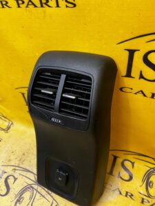 OSŁONA TYŁ TUNELU ŚRODKOWEGO WEJŚCIE USB KRATKI NAWIEWU FORD ESCAPE MK4