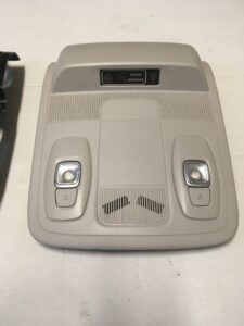 OŚWIETLENIE PODSUFITKI GÓRNE MEGANE IV 969806373R