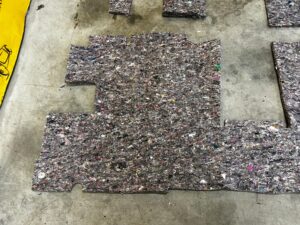 KOMPLET WYGŁUSZENIE MATA DYWAN WYKŁADZINA PODŁOGI DACIA LODGY LIFT 2022R EU