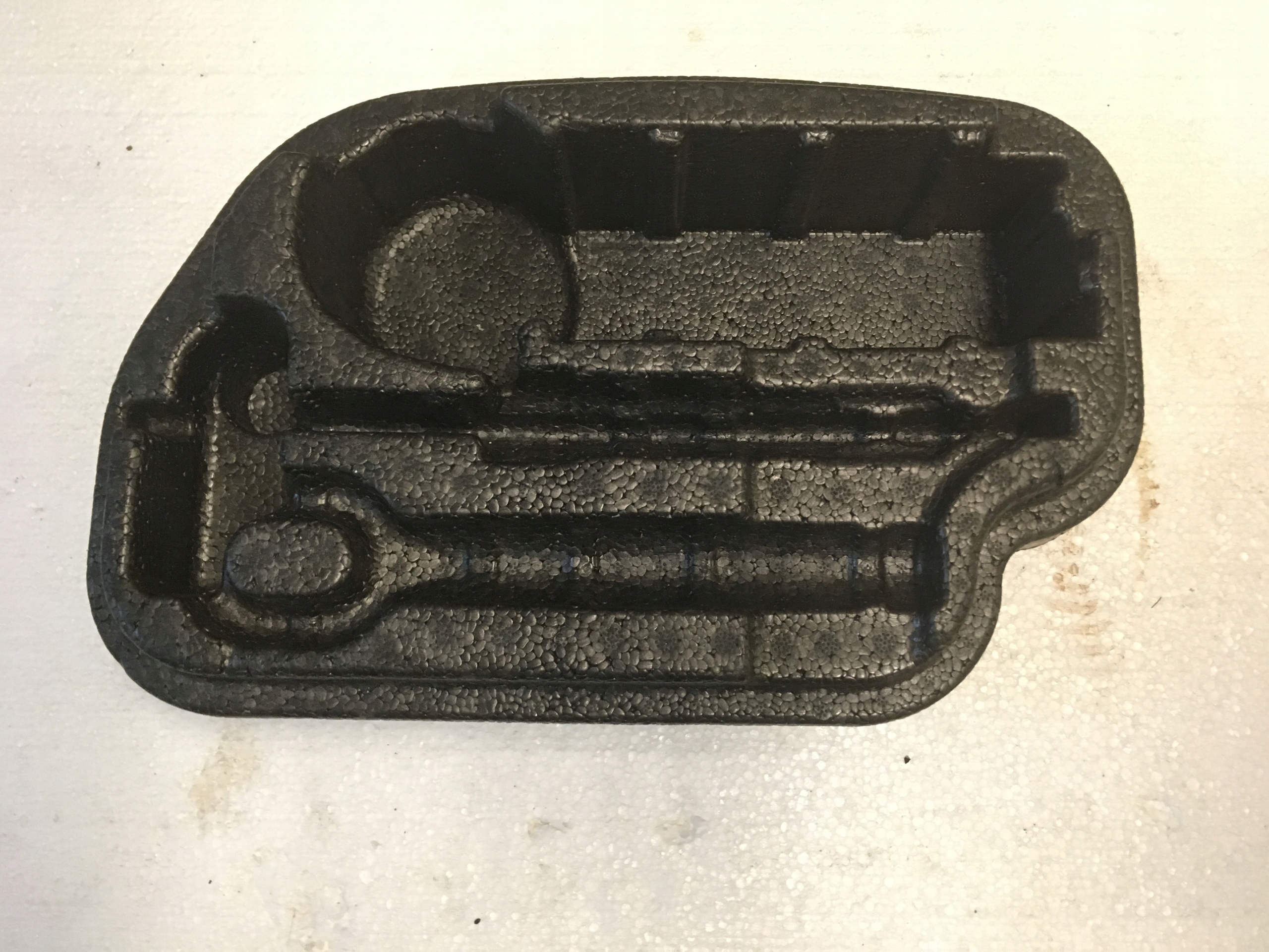 STYROPIAN ZESTAWU NAPRAWCZEGO AUDI A8 D4 4H0012109