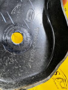 ŁAPA MOCOWANIE WSPORNIK LR DISCOVERY V L550 RR EVOQUE II L551