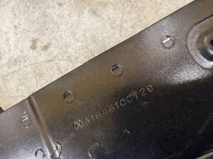 STELAŻ PODSTAWA POPRZECZKA FOTELI 3 RZĘDU MERCEDES GL X166 890