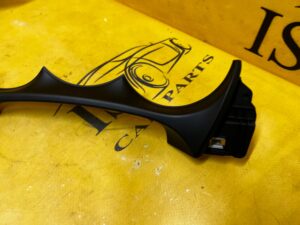 RAMKA OBUDOWA OSŁONA LICZNIKA ZEGARÓW PORSCHE MACAN 95B