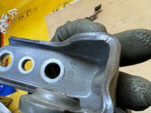 ZAWIAS DRZWI PRZÓD PRAWY GÓRNY FORD EXPLORER MK6